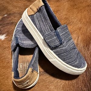 Toddler slip on Toms